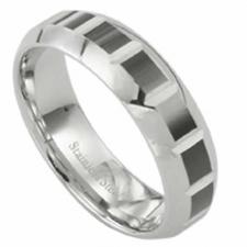 Stunning Stainless Steel Ring with Black PVD and Carved Lines