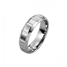 stainless steel ring with lines